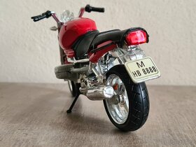 Model motorky BMW R1100R rot, Maisto Motorrad 1:18 - 3