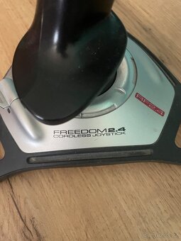 Logitech freedom 2.4 cordless joystick - 3
