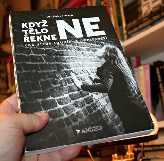 ROZTĚKANÁ MYSL + KDYŽ TĚLO ŘEKNE NE + MÝTUS NORMÁLNOSTI - 3