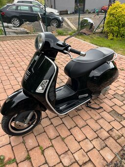 Piaggio Vespa GTS Super 125 - 3