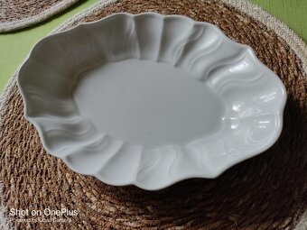 Krásná vlnitá porcelánová mísa/tác značky Míšeň/mečíky - 3