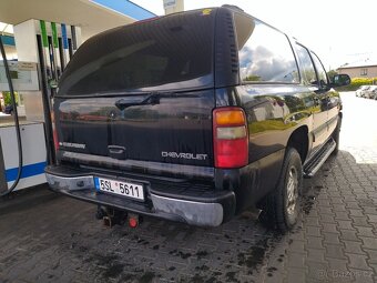 Chevrolet Suburban - 3