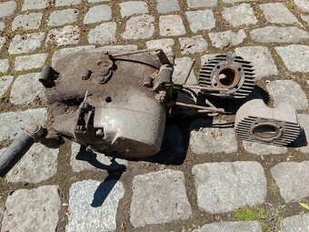 Motor Jawa 50 - 3