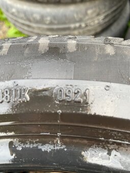 225/45R17 - 3