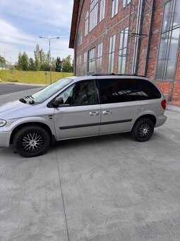 Chrysler Voyager 2.5 crdi - 3