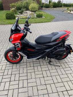 Aprilia SR GT 125 Sport - 3