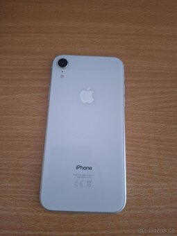 iPhone xr - 3