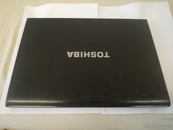 TOSHIBA PORTEGE R700-15J - (13.3", svižný, i5, 4GB, ok bat. - 3