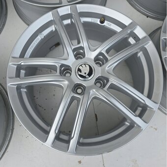 ALU SKODA SUPERB OCTAVIA YETI KAROQ 5x112 17" ET49 - 3