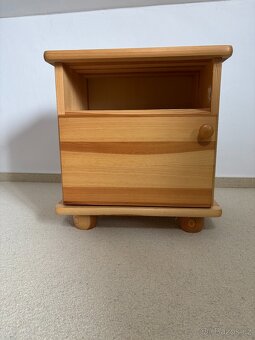 Noční stolek - masiv - 3