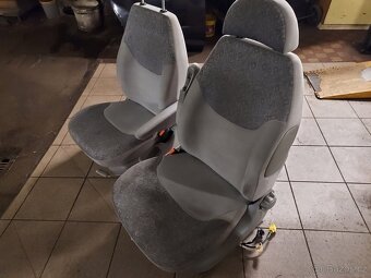 přední sedačky Ford Galaxy - 3