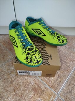 Dětské turfy Umbro FORMATION II TF JNR, EUR 37,5 - 3
