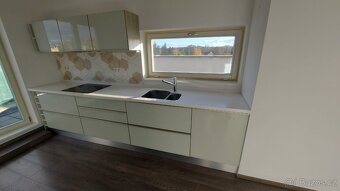 Prodám kuchyňskou linku se spotřebiči - 3