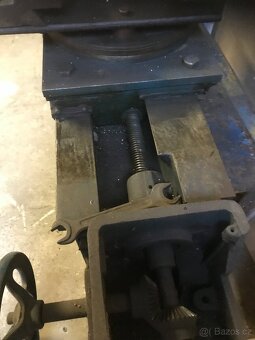 Historický kovoobráběcí stroj - 3