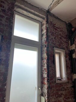 Dřevěné balkonové EURO dveře s roletou (dvojsklo) - 3