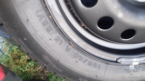 195/60R15 Firestone Firehawk 700 - 3