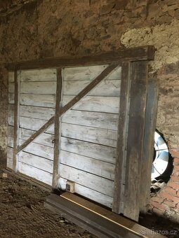 Vrata od stodoly zachovalá 2 páry - 3