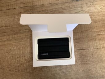 Samsung Portable SSD T7 Shield 2TB nový pouze rozbalený - 3