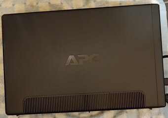 Záložní zdroj APS Back-UPS - 3