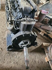 Motor z nakladače KN251 - 3