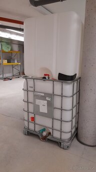 IBC kontejner 1000 l, čistý - 3
