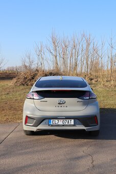 Hyundai IONIQ PHEV Plug-in Hybrid - 3