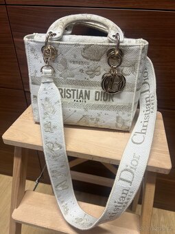 Krásná kabelka Christian Dior - 3
