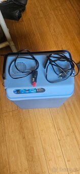 Prodám autolednici 12V a 220V - 3