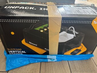 BeamZ BLAZE800 Vertikální výrobník mlhy 12x4W 4in1 LED - 3