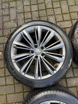 ORIGINÁL Alu Volkswagen Liverpool R18, 5x112 - TOP, ZIMNÍ - 3