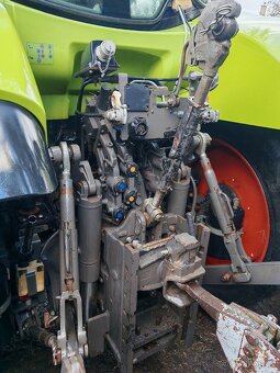 Traktor Claas Arion 550 - 3