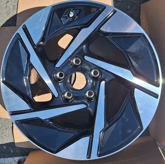 SUZUKI 6,5JX17 ( nové ) - 3