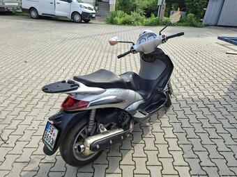 PIAGGIO BEVERLY 500 - 3