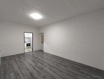 Pronájem bytu 3+1+balkon, 70 m2, obec Dražeň - 3
