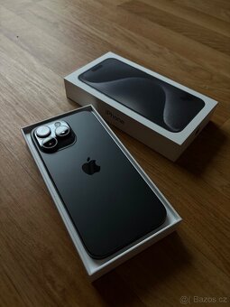 Apple iPhone 15 Pro Max 256GB černý - 3