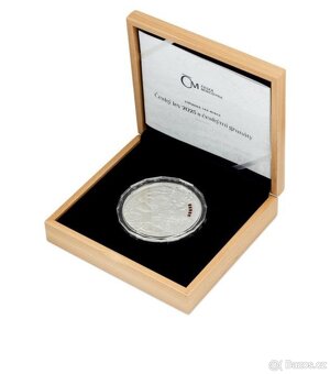 Stříbrná kilogramová investiční mince  - Český lev s granáty - 3