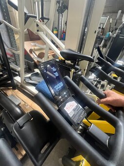 Technogym Group Cycle Connect - špičkový trenažer - 3