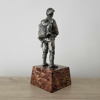 STAROŽITNÁ SOCHA LEGIONÁŘE - RARITA - 3