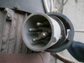 Cirkulárka domácí výroba za 500 kč - 3