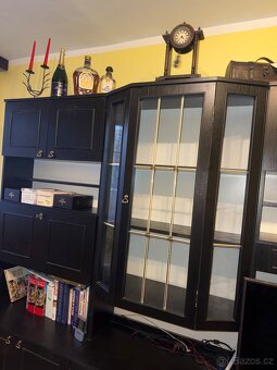 obývací stěna s vitrínou a tv komodou - 3
