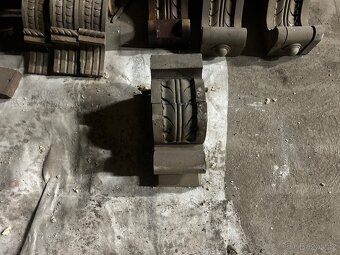 Ozdobné stropní prvky - 3