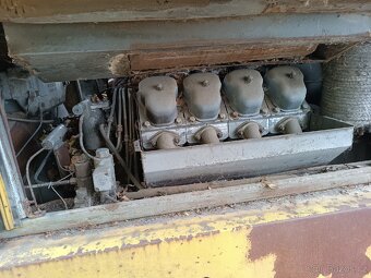 Motor Tatra 148. - 3