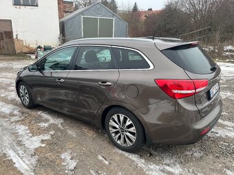 Kia Ceéd SW 1.6 GDi - 3