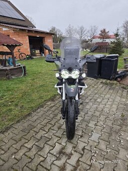 Moto Guzzi V85TT - 3