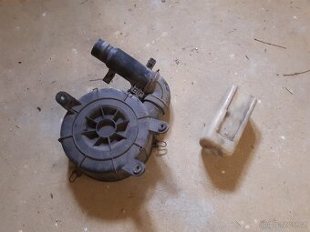 Zbytky dílů Suzuki Samurai - 3