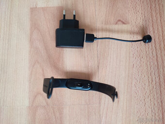 Fitness náramek M5 FitPro + USB nabíječka - 3