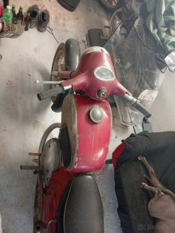 Jawa 250 - 3