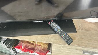 Predám TV Samsung UE40F5300AW - 3