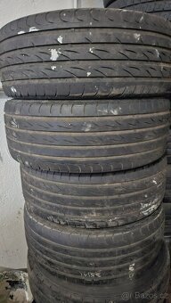Pneu Continental 225/50/18 - 3