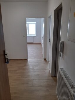 pronájem bytu 3+kk - 3